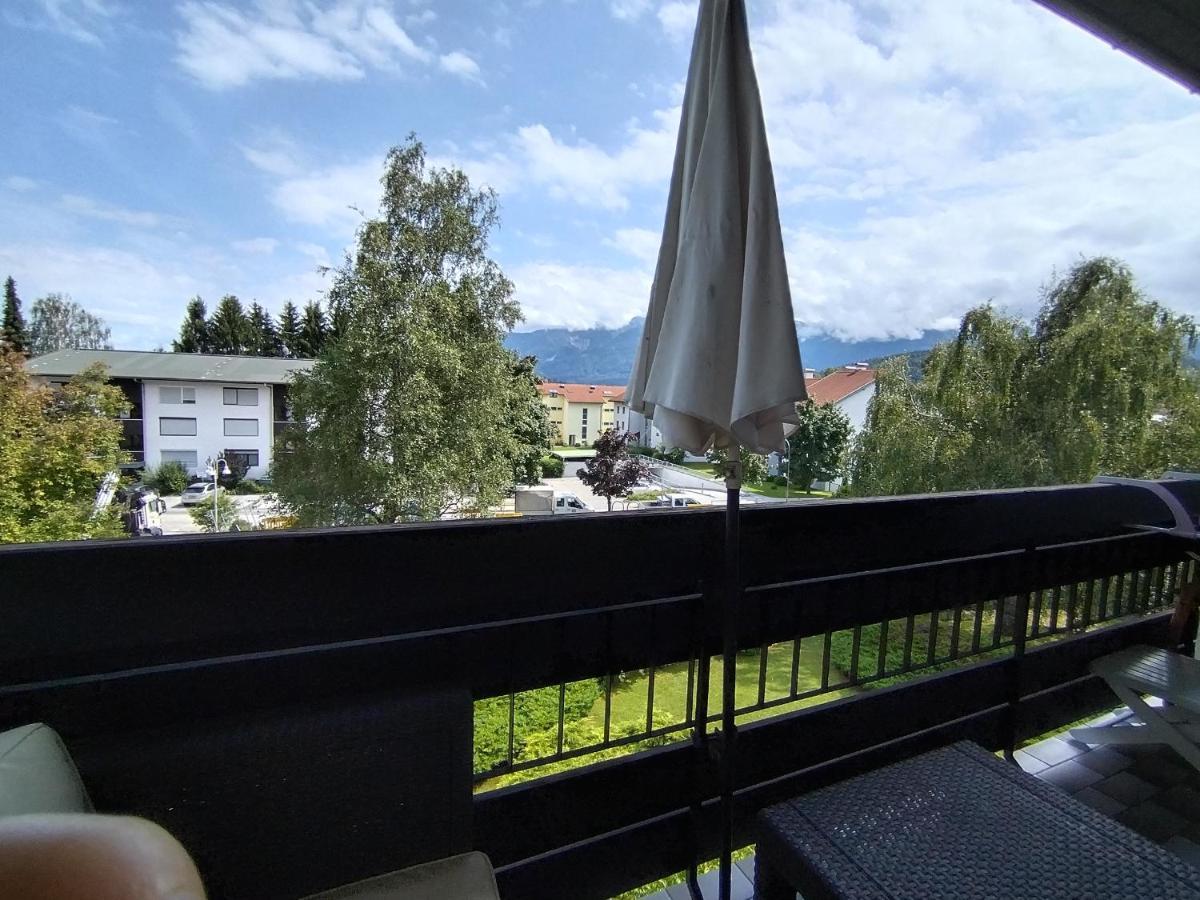 Waldeslust Warmbad Mit Balkon Und Privatem Parkplatz Apartment Villach Bagian luar foto