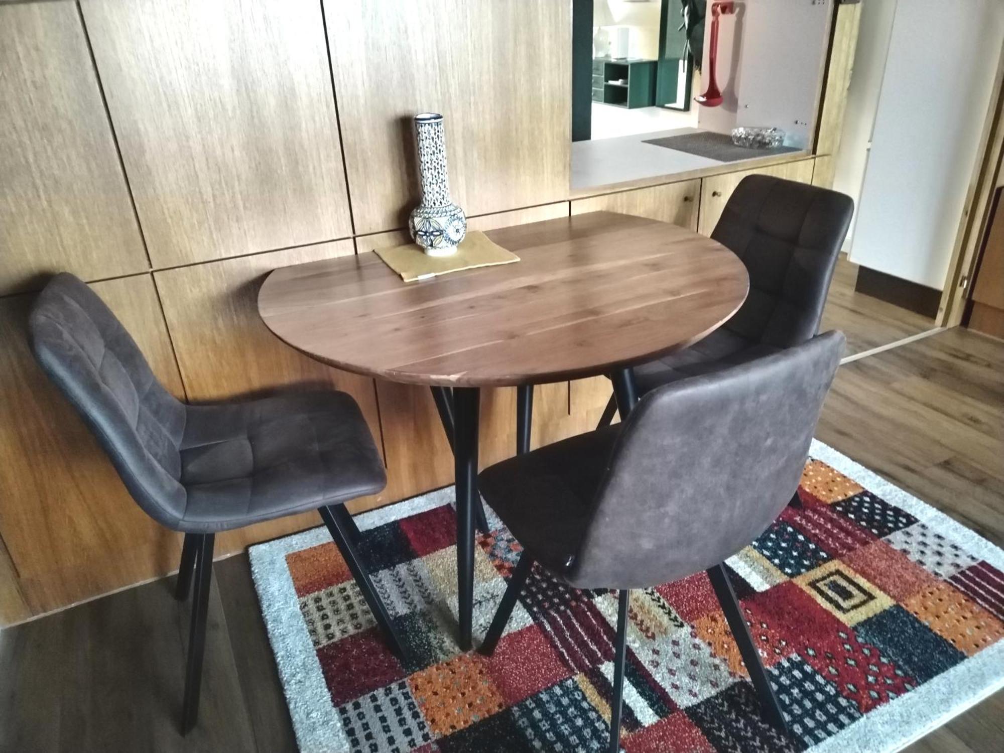 Waldeslust Warmbad Mit Balkon Und Privatem Parkplatz Apartment Villach Bagian luar foto