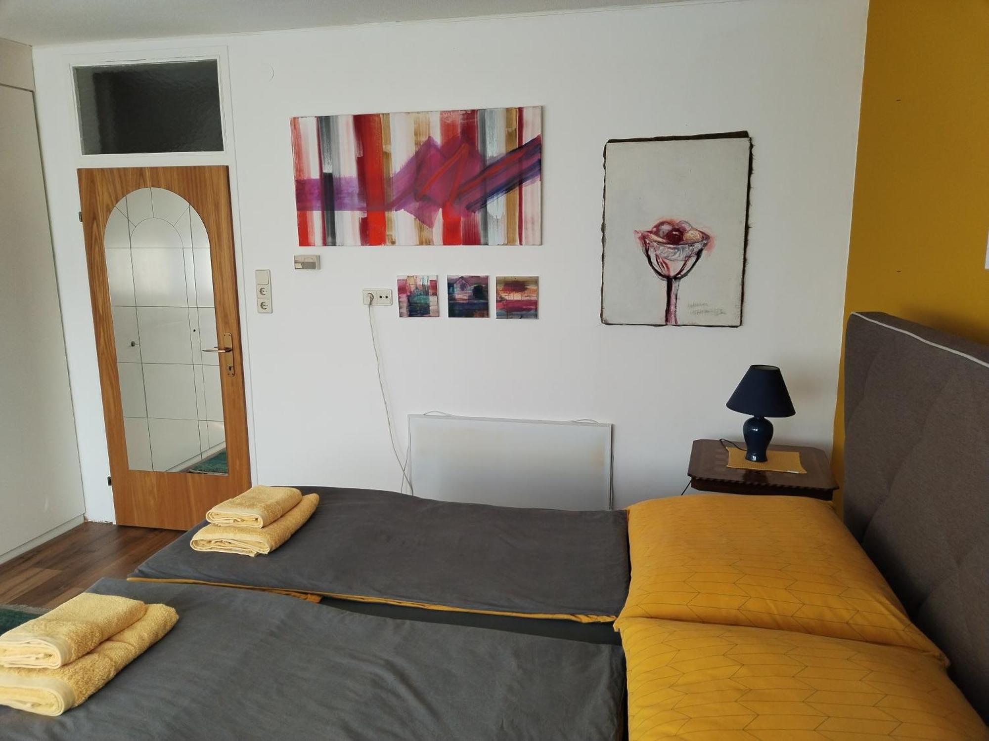 Waldeslust Warmbad Mit Balkon Und Privatem Parkplatz Apartment Villach Bagian luar foto